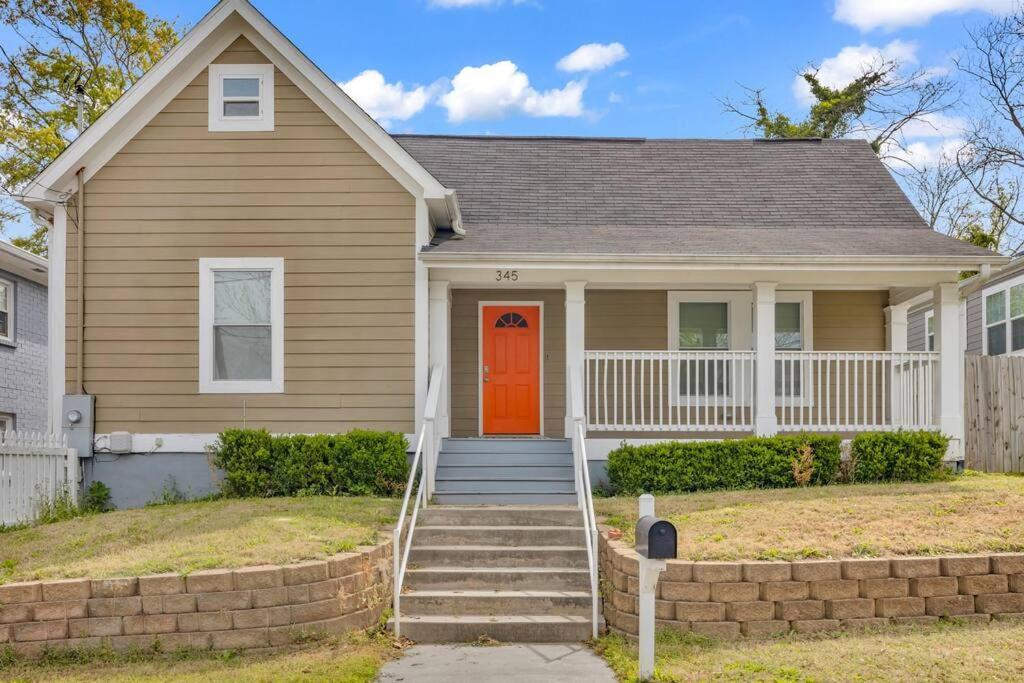 20% Off! Spacious 4br House W/ Free Parking, Wi-fi *
